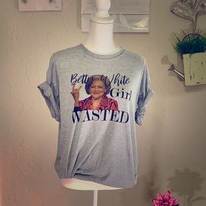Betty White Fan Tee 💗 Women’s Size Large